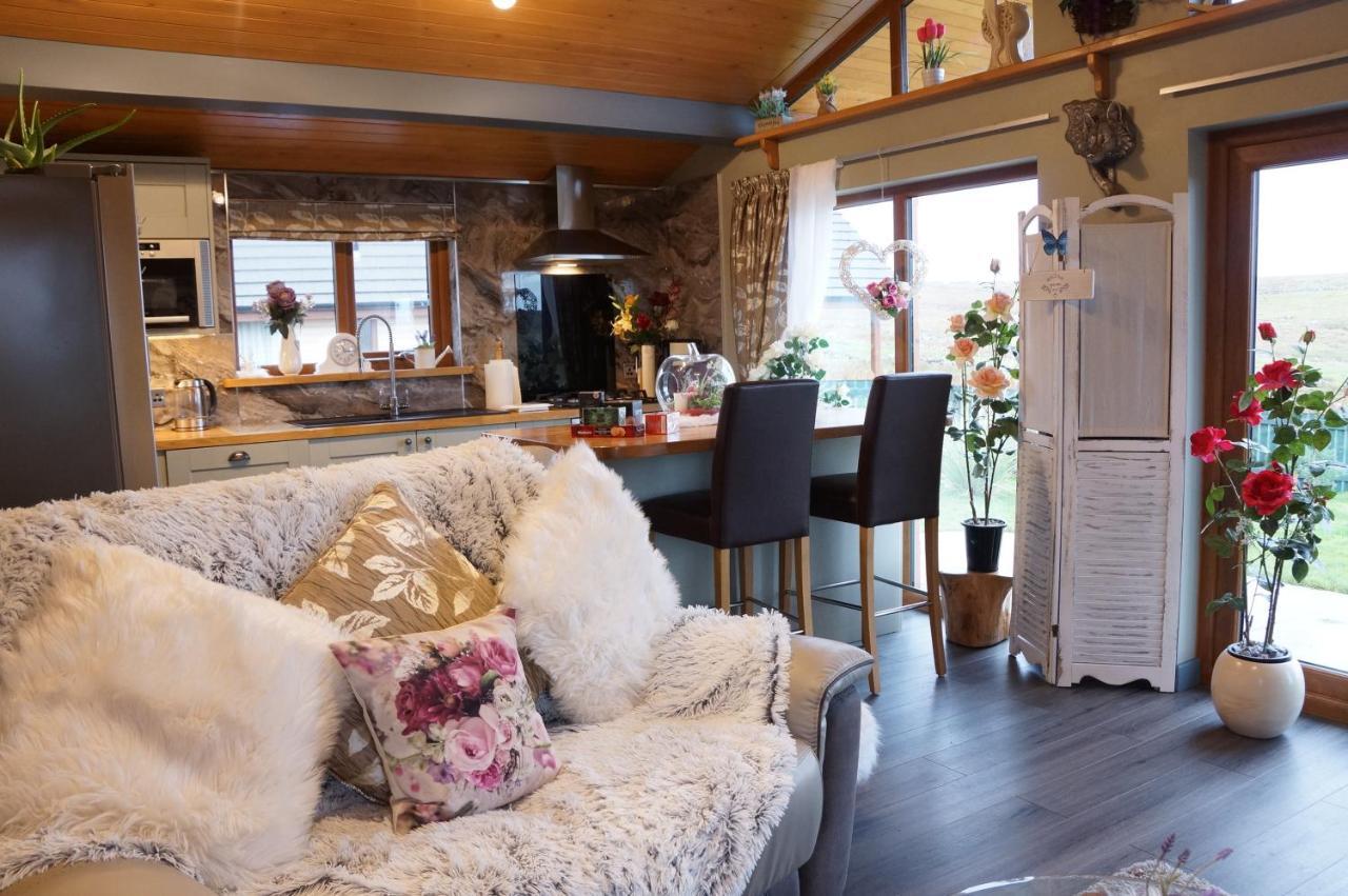 West Horizon Holiday Cottage Лохинвер Экстерьер фото